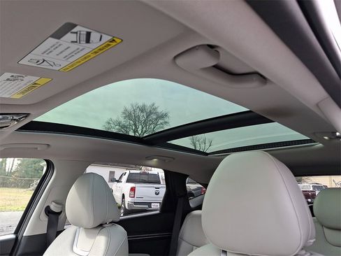 Used 2022 Hyundai Tucson Limited image 14