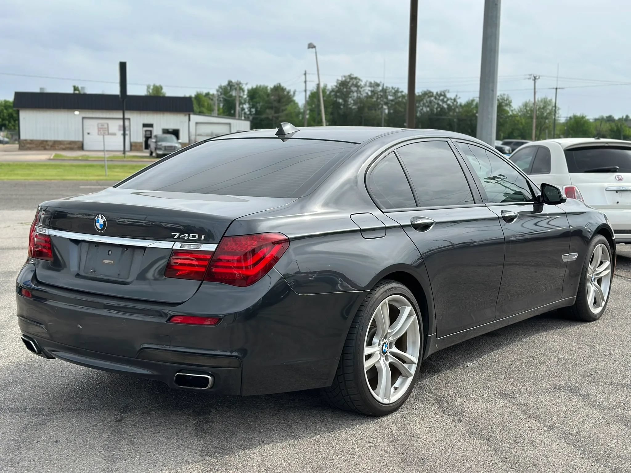 Used 2013 BMW 740i RWD image 16