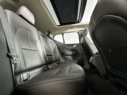 Used 2025 Volvo XC40 B5 Core w/ Protection Package Premier image 26