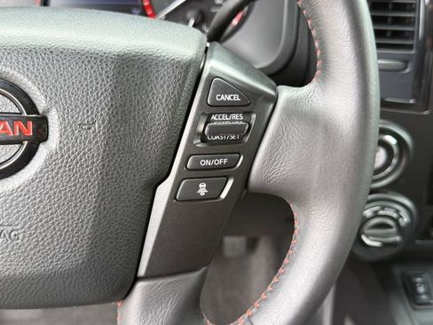 Used 2021 Nissan Titan PRO-4X w/ Pro-4x Convenience Package AWD/4WD image 13