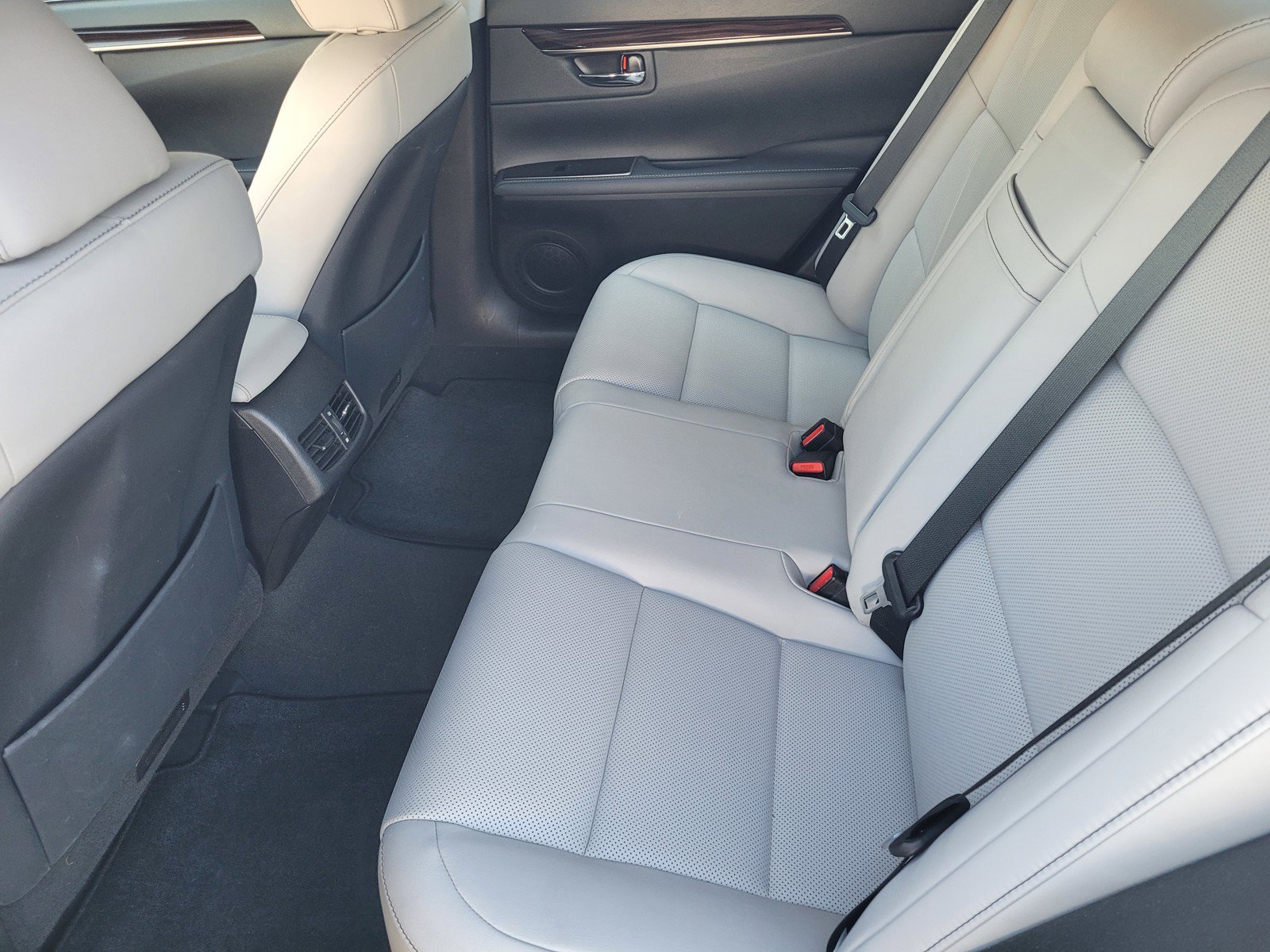 Used 2017 Lexus ES 350 w/ Navigation System Package FWD image 10