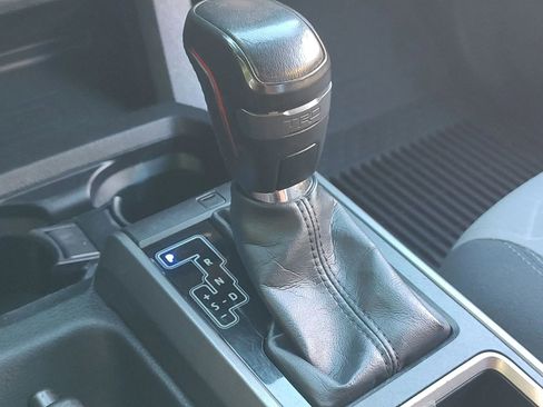 Used 2022 Toyota Tacoma TRD Off-Road image 20