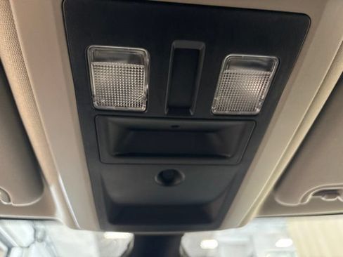 Used 2022 RAM 1500 Express w/ Wheel & Sound Group AWD/4WD image 27