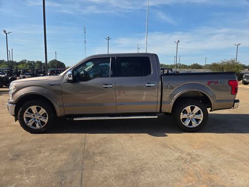 Used 2018 Ford F150 Lariat w/ Equipment Group 502A Luxury AWD/4WD image 8