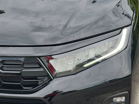 Certified 2025 Honda Odyssey Touring image 37