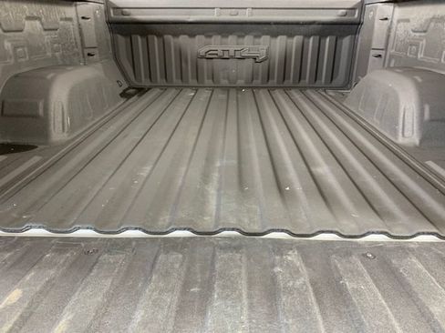 Used 2022 GMC Sierra 1500 AT4 w/ AT4 Preferred Package AWD/4WD image 35
