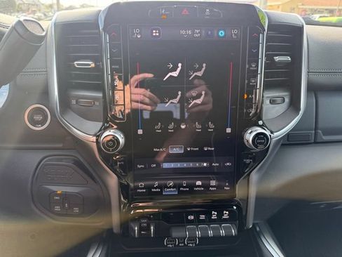 New 2026 RAM 2500 Laramie w/ Sport Appearance Package AWD/4WD image 24