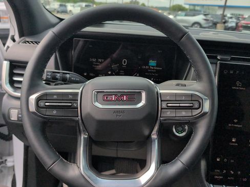 Used 2026 GMC Terrain Elevation w/ Elevation Premium Package AWD/4WD image 14
