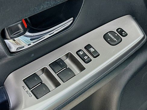 Used 2015 Toyota Prius V Four image 19