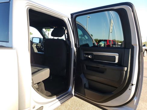 Used 2024 RAM 1500 Classic Warlock image 16