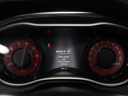Used 2019 Dodge Challenger SRT Hellcat Redeye RWD image 53