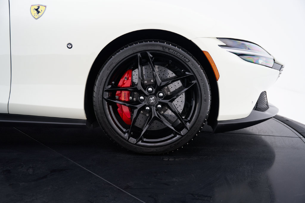 Used 2022 Ferrari Roma RWD image 37