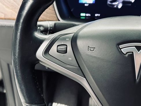 Used 2021 Tesla Model X Long Range AWD/4WD image 33