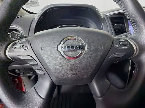 Used 2020 Nissan Pathfinder SV FWD image 13