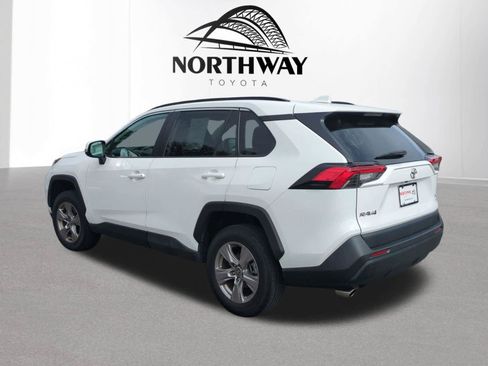 Used 2023 Toyota RAV4 XLE w/ Convenience Package AWD/4WD image 5