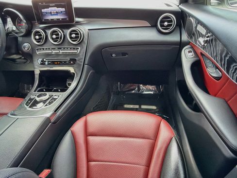 Used 2018 Mercedes-Benz GLC 300 4MATIC Coupe image 19