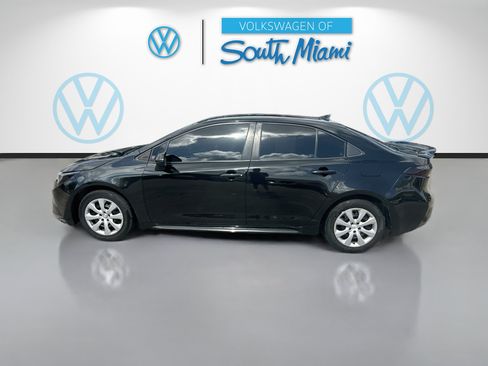 Used 2022 Toyota Corolla LE FWD image 4