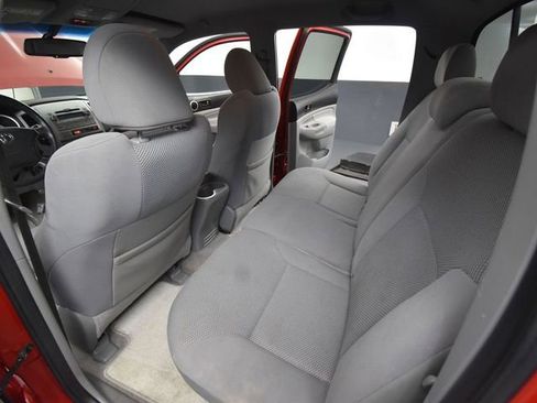 Used 2011 Toyota Tacoma 4x4 Double Cab image 30