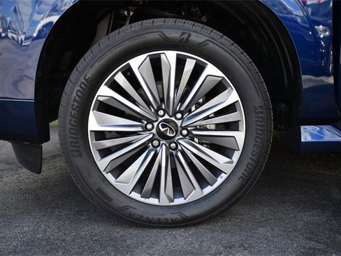 Used 2025 INFINITI QX80 Luxe image 39