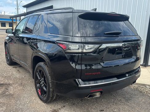 Used 2019 Chevrolet Traverse Premier w/ Redline Edition FWD image 3