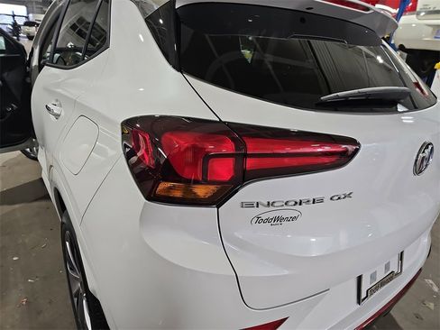 Certified 2022 Buick Encore GX Select w/ Sport Touring Package image 34