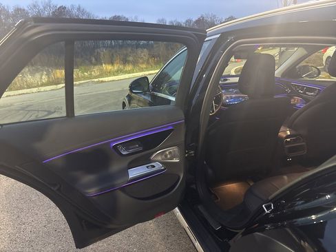 Used 2025 Mercedes-Benz E 450 4MATIC All-Terrain Wagon image 11