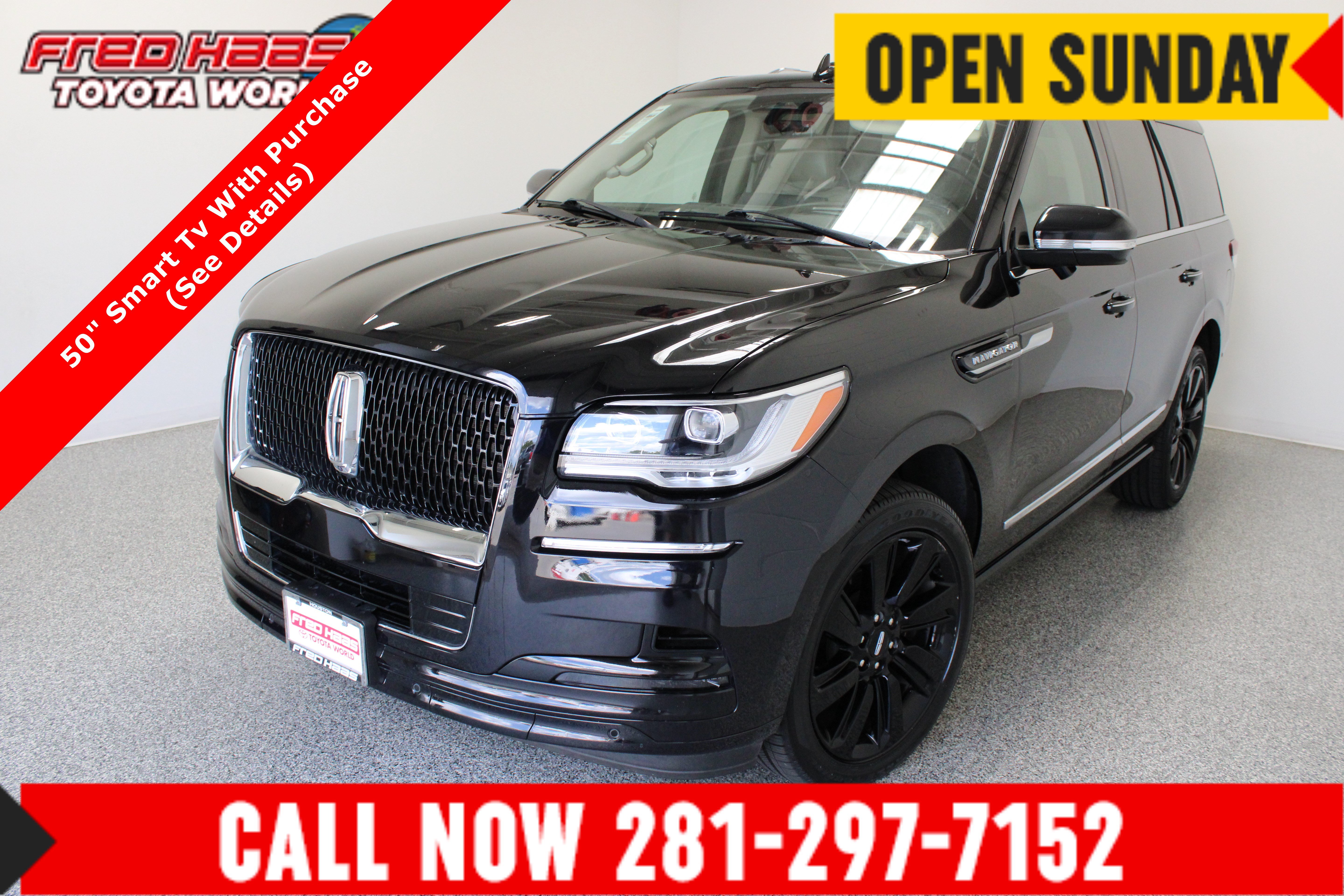 Used 2024 Lincoln Navigator Reserve AWD/4WD image 1