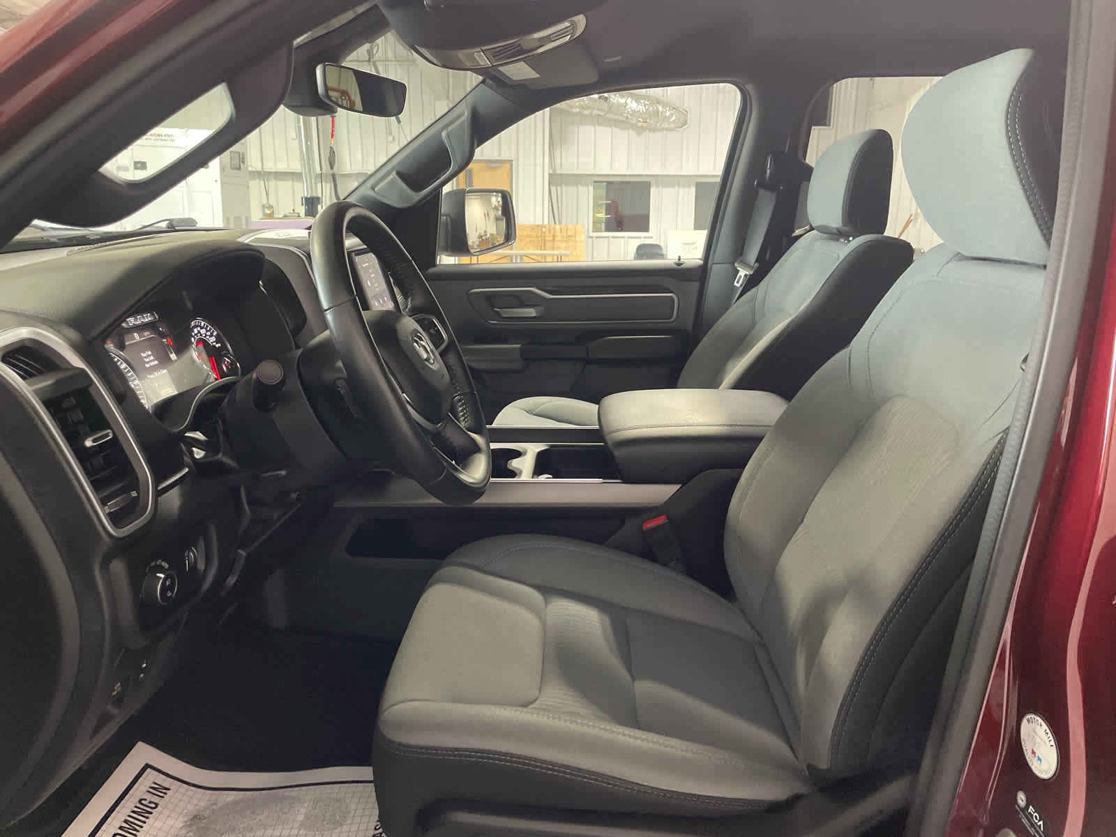 Used 2022 RAM 1500 Big Horn AWD/4WD image 21