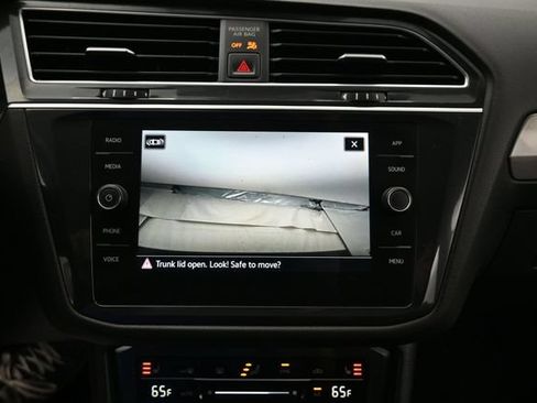 Used 2022 Volkswagen Tiguan SE w/ Panoramic Sunroof Package AWD/4WD image 20