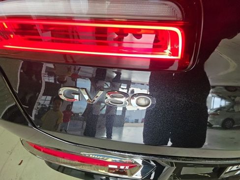 Used 2024 Genesis GV80 3.5T image 5
