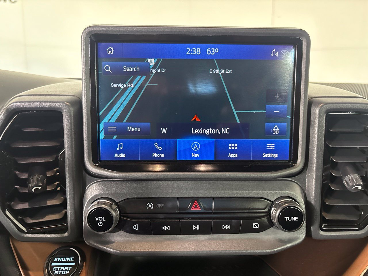Used 2022 Ford Bronco Sport Outer Banks w/ Tech Package AWD/4WD image 18
