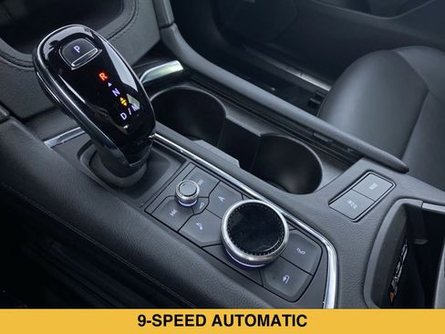 Certified 2024 Cadillac XT5 Premium Luxury w/ Technology Package AWD/4WD image 7