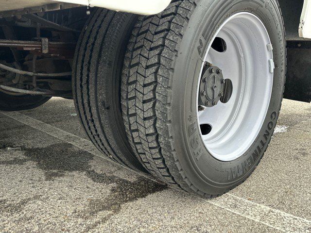 Used 2017 Ford F450 XL w/ Power Equipment Group RWD image 7