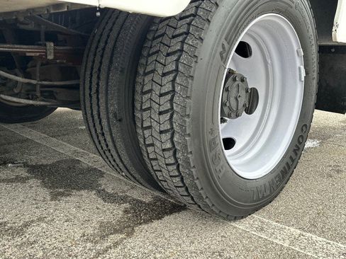 Used 2017 Ford F450 XL w/ Power Equipment Group image 7