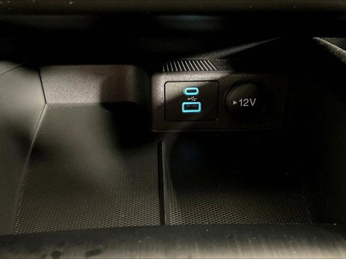 Used 2023 Ford Escape AWD image 32