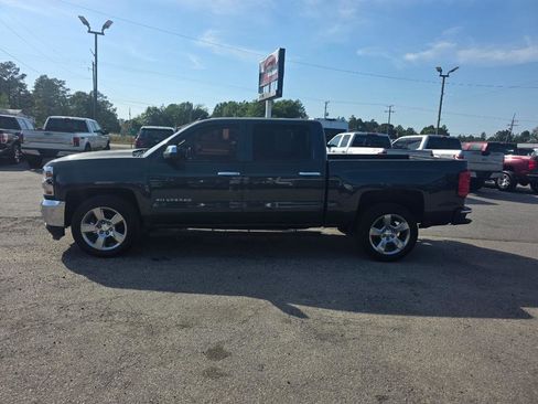Used 2018 Chevrolet Silverado 1500 LT w/ All Star Edition image 2