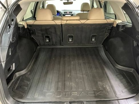 Used 2017 Subaru Outback 2.5i Limited AWD/4WD image 19