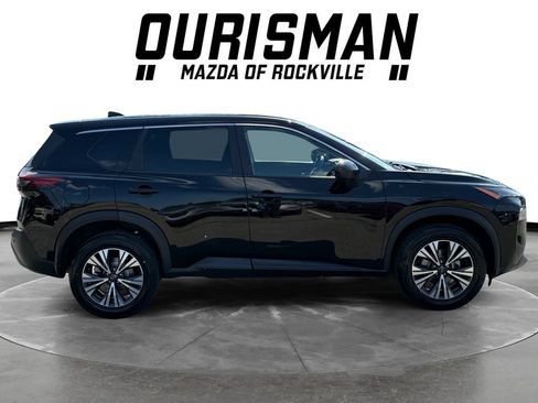 Used 2023 Nissan Rogue SV FWD image 7