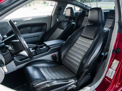 Used 2007 Ford Mustang GT Premium image 4