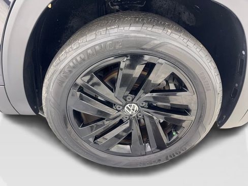 Used 2023 Volkswagen Atlas Cross Sport SE w/ Black Wheel Package image 84