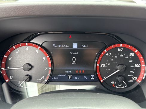New 2026 Nissan Frontier PRO-4X w/ Pro Premium Package AWD/4WD image 15