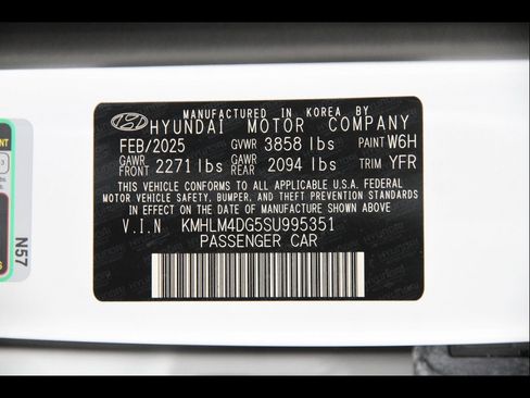 Certified 2025 Hyundai Elantra Sport FWD image 21