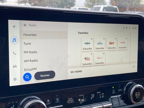 Used 2024 Toyota Highlander Platinum image 21