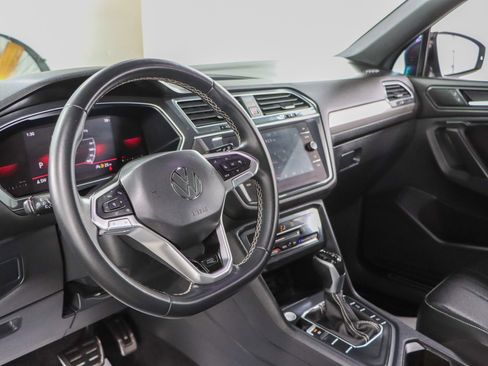 Used 2023 Volkswagen Tiguan SE R-Line FWD image 23