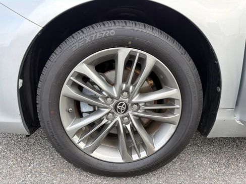 Used 2017 Toyota Camry SE FWD image 16