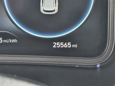 Used 2023 Hyundai Kona SE w/ Cargo Package FWD image 24