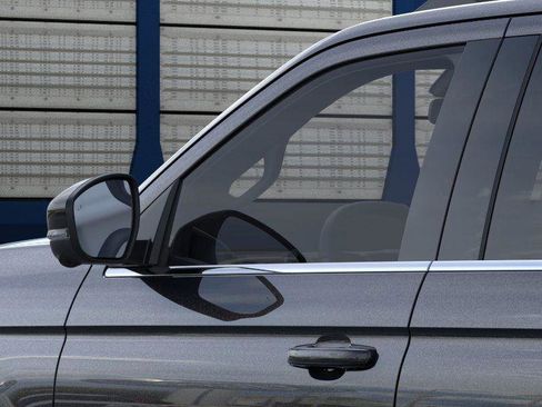 New 2025 Ford Expedition Active image 20