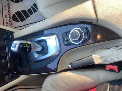 Used 2010 BMW 535i xDrive Wagon AWD/4WD image 34