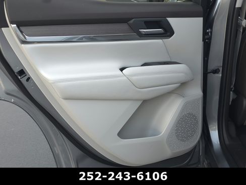 Used 2026 GMC Terrain Denali AWD/4WD image 35