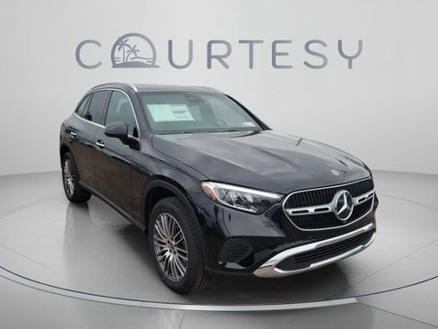 Certified 2026 Mercedes-Benz GLC 300 image 5